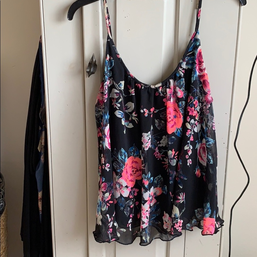 Express women’s floral shirt